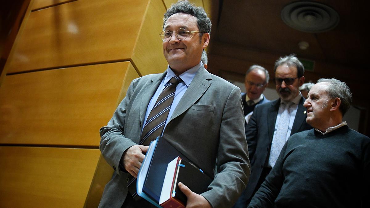 El Fiscal General del Estado, Álvaro García Ortiz, a su llegada a la comparecencia en la Comisión de Justicia, en el Senado, a 18 de febrero de 2025, en Madrid (España) El Fiscal General del Estado, Álvaro García Ortiz, a su llegada a la comparecencia en la Comisión de Justicia, en el Senado, a 18 de febrero de 2025, en Madrid (España)