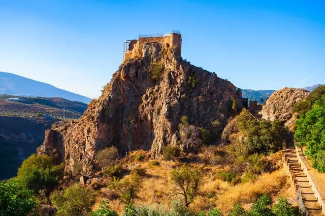 El balneario más deseado para una escapada de otoño se asoma a la Alpujarra