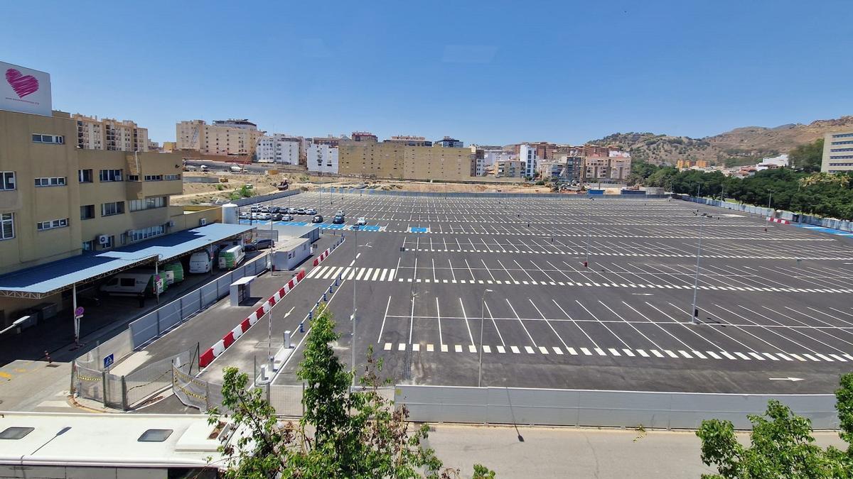 Una imagen del nuevo parking provisional habilitado en el Hospital Civil, facilitada por la Junta de Andalucía.