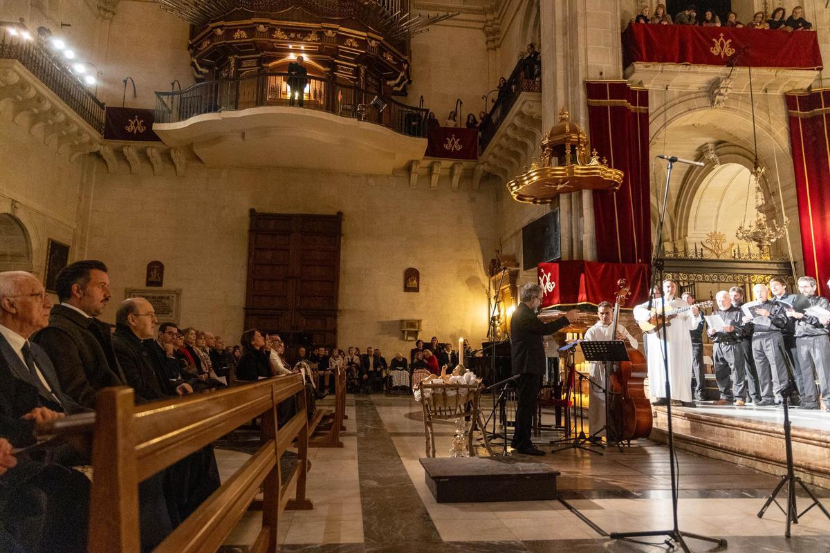 El concierto de Navidad del Misteri, en imágenes