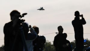 Más de 70 aeronaves y barcos chinos rodean Taiwán