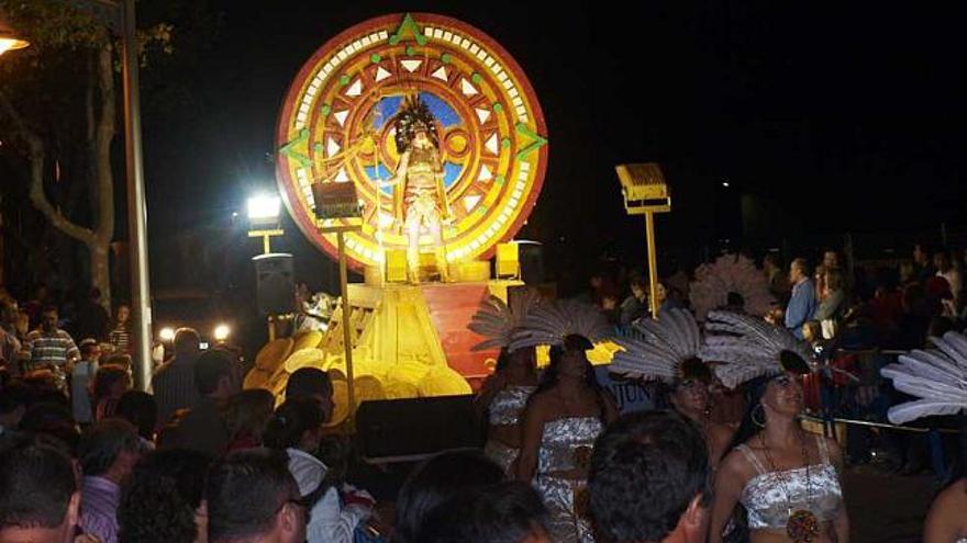 Desfile de carrozas en Pilar de la Horadada