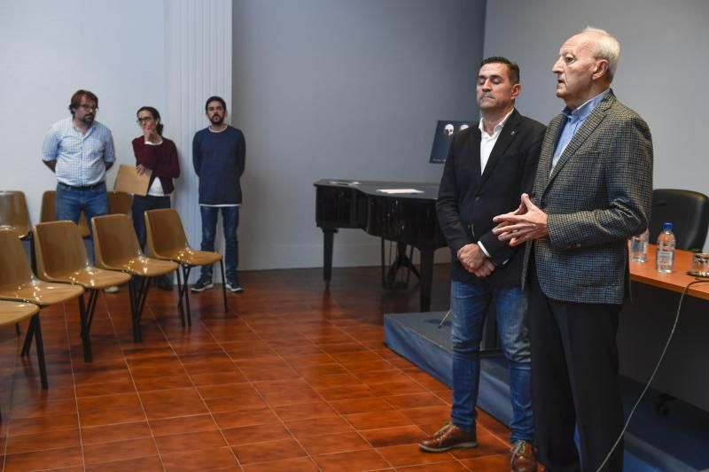 GENTE Y CULTURA  03-12-2018 LAS PALMAS DE GRAN CANARIA. Reconstrucción de una aborigen del siglo VI. La conservadora del Museo Canario, Teresa Delgado, y el director de la empresa de arqueología Tibicena, muestran la reconstrucción del rostro de una aborigen del siglo VI ..  FOTOS: JUAN CASTRO  | 03/12/2018 | Fotógrafo: Juan Carlos Castro