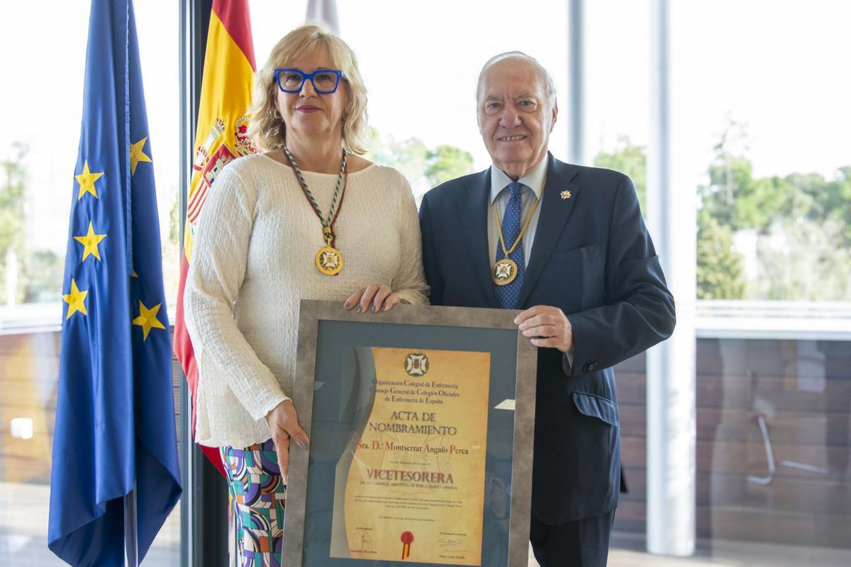 Toma de posesión de Montserrat Angulo en el Consejo General de Enfermería