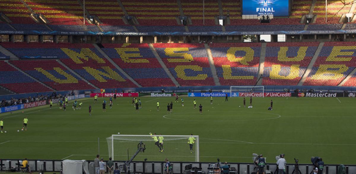 El FC Barcelona s’entrena a l’Estadi Olímpic de Berlín, aquest divendres.