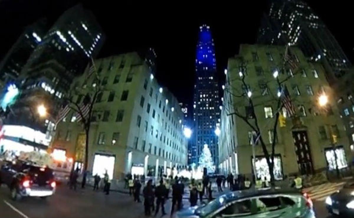 Els aficionats han captat el moment en què el Nadal arriba a Nova York.