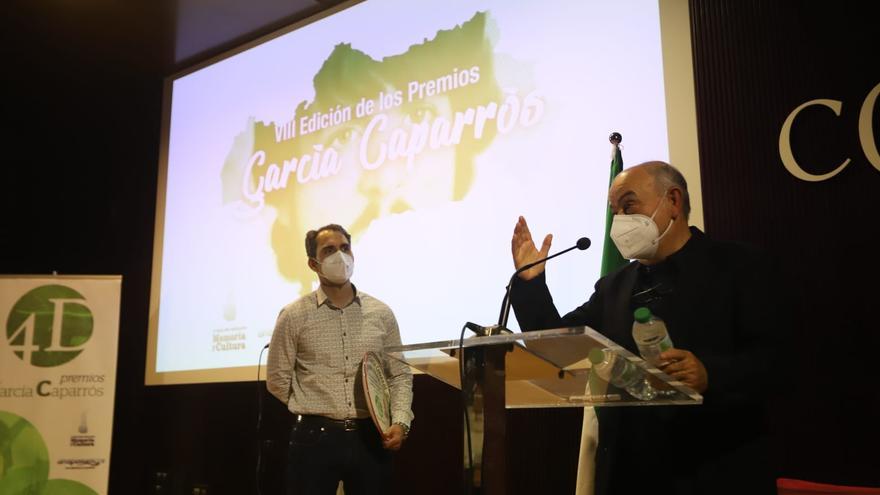 Los Premios García Caparrós homenajean en Córdoba a Julio Anguita y Antonio Ramos