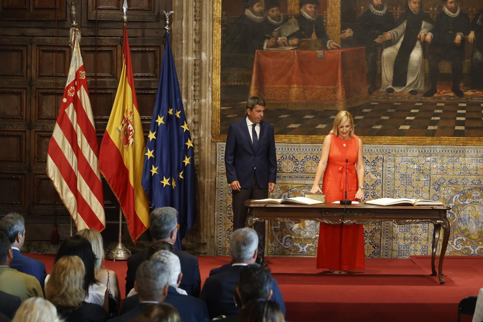 Toma de posesión de los nuevos consellers de Mazón