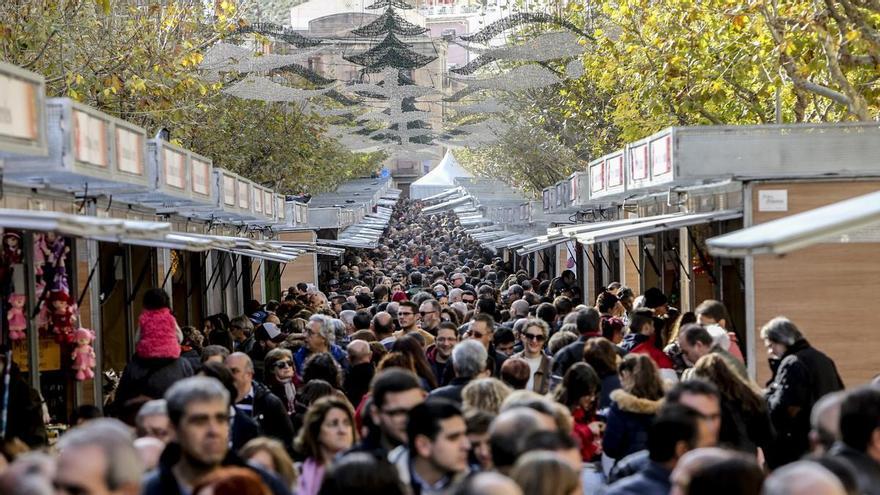 La Feria de Navidad de Xixona renueva sus instalaciones tras 14 años