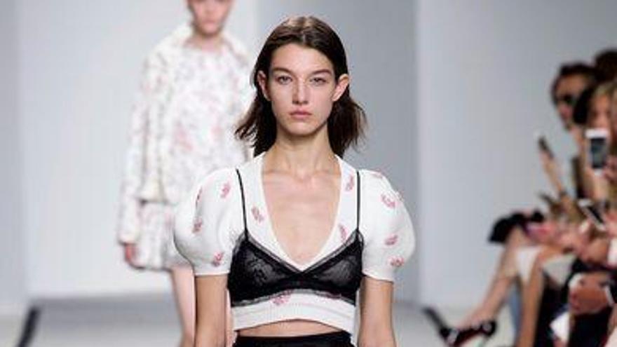 Del &#039;crop top&#039; al &#039;bralette&#039;: la fiebre lencera continúa