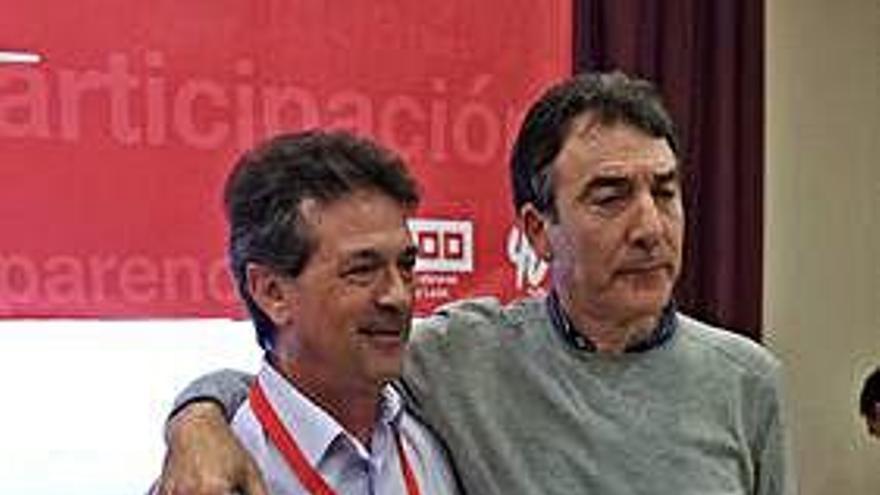 Manuel Prieto y Ángel Hernández, durante el último congreso provincial.