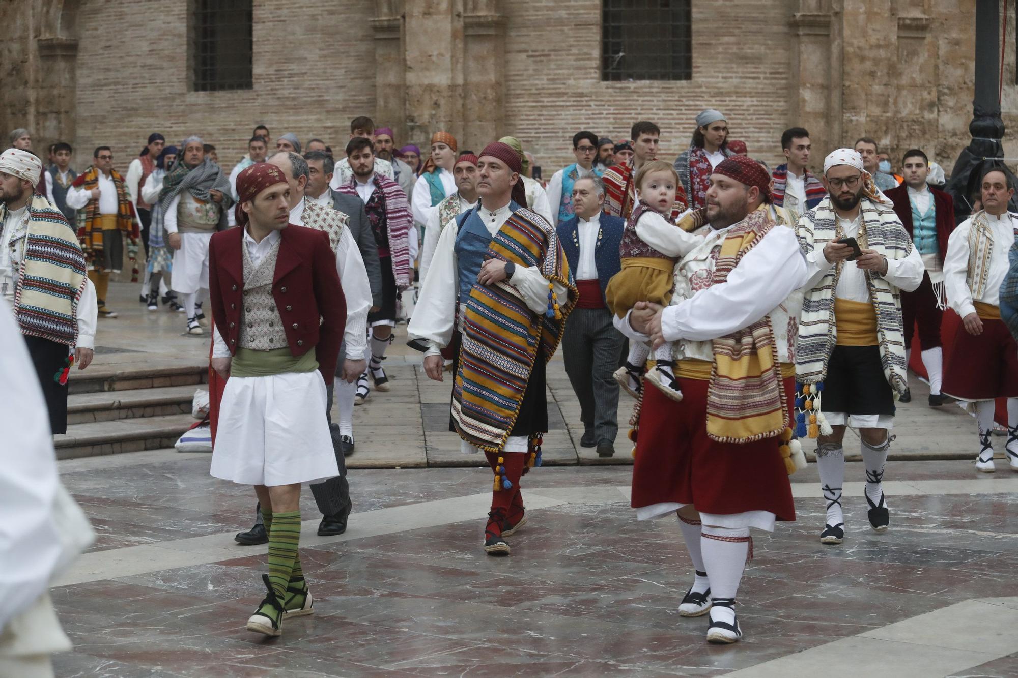 Búscate en el segundo día de ofrenda por la calle de la Paz (entre las 17:00 a las 18:00 horas)