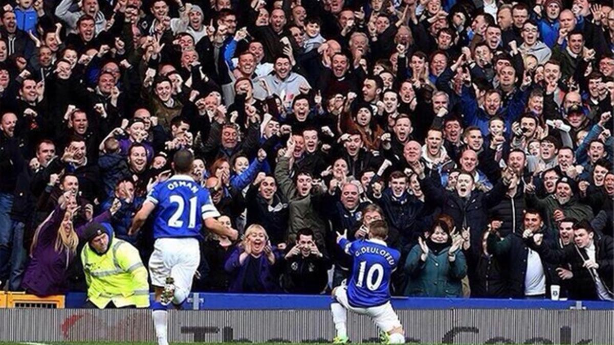 Deulofeu, con la camiseta 'toffee'