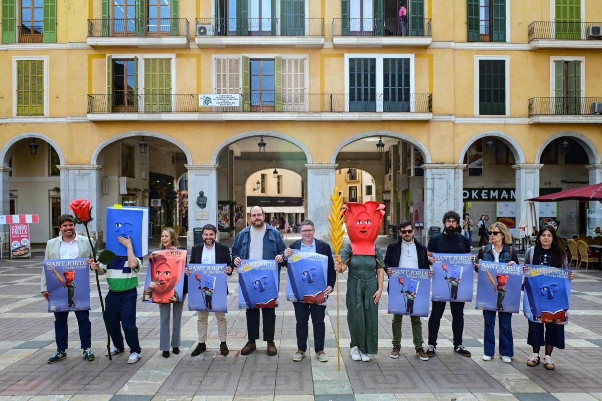 La presentación de la diada de Sant Jordi, este martes en la plaza Major