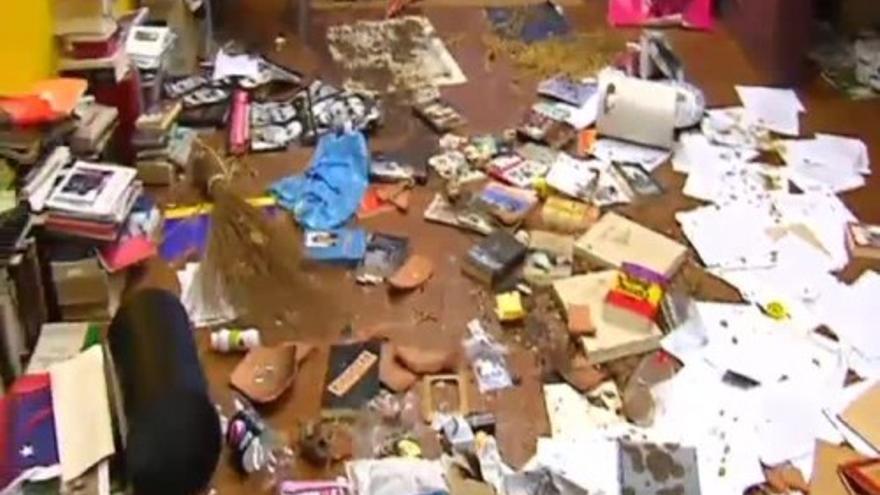 Un grupo fascista destroza el despacho de un abogado en Vigo