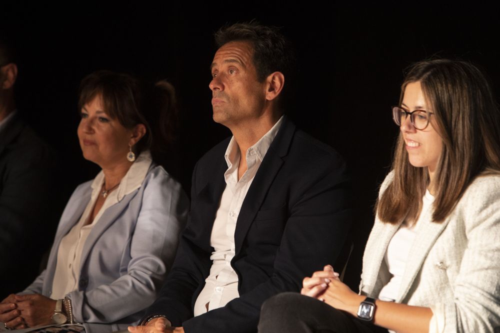 Acto de campaña de Iniciativa Porteña en el Teatro de Begoña del Puerto de Sagunto