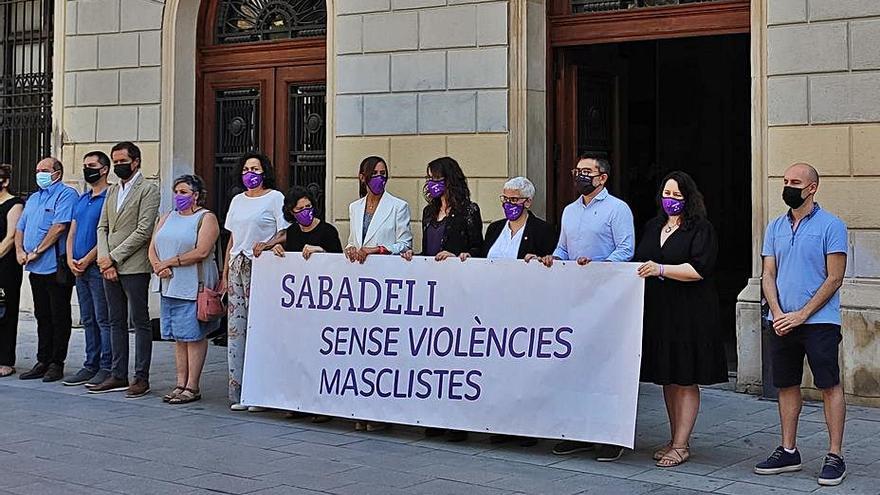 Los crímenes machistas de Sabadell y Madrid elevan a 28 las víctimas en 2021