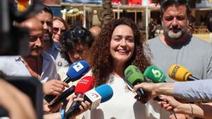  Inmaculada Nieto atiende a los periodistas en la Feria de Jerez. 