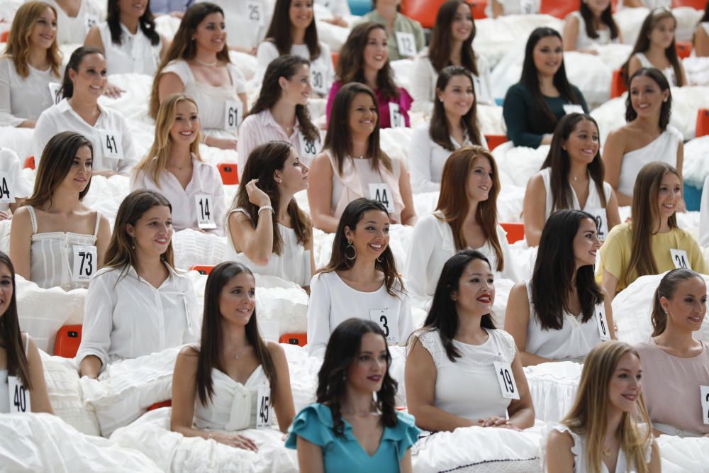 Ensayo de las candidatas a fallera mayor 2019 en la Fonteta