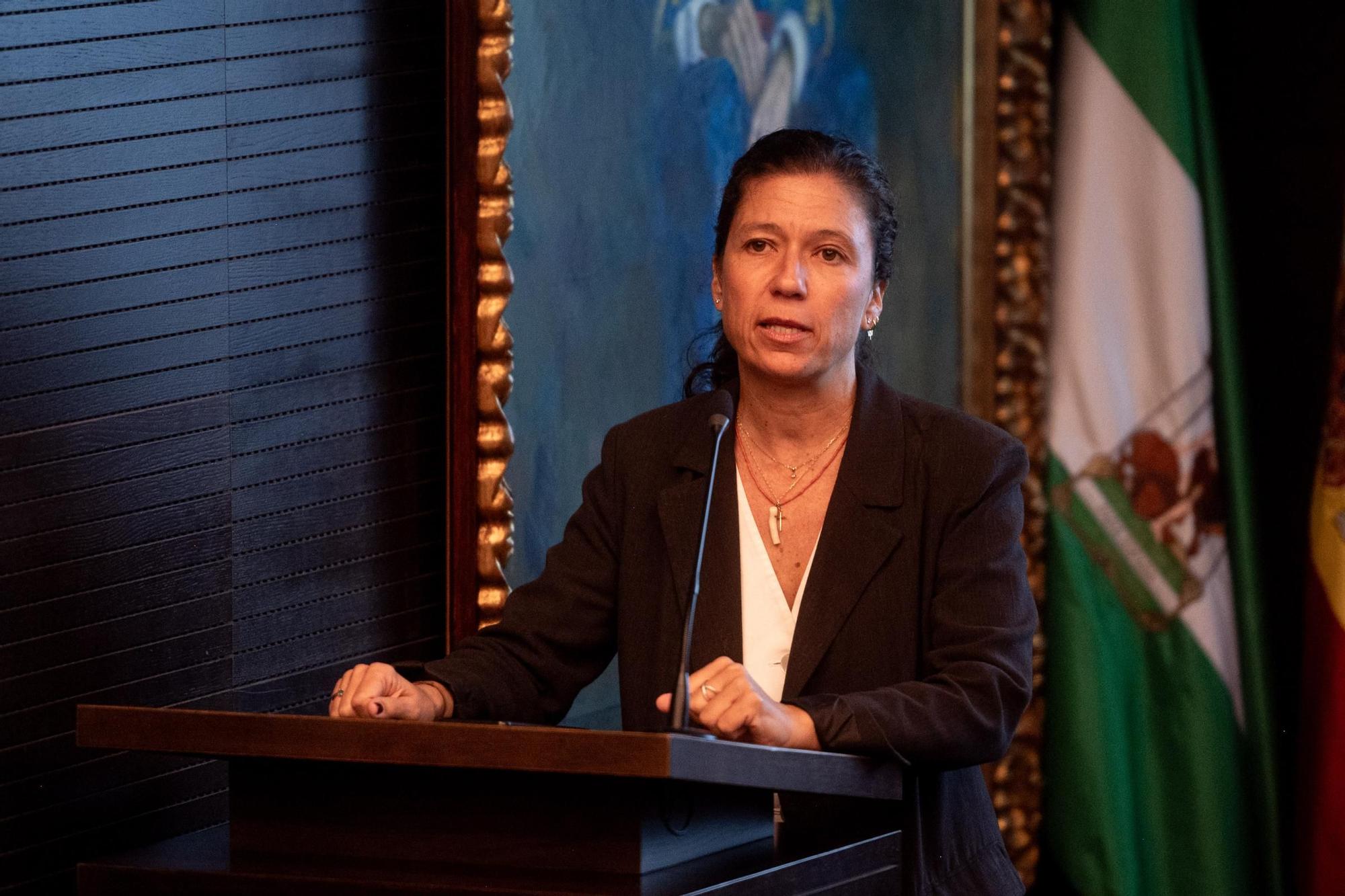 Isabel Morillo, directora de El Correo de Andalucía da la bienvenida a los asistentes de la jornada