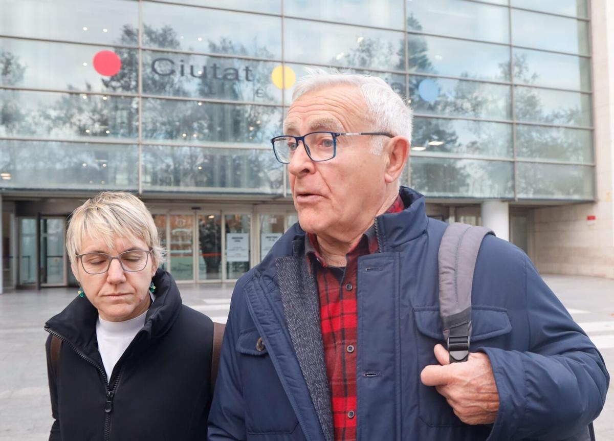 Joan Ribó, antes de entrar a la Ciudad de la Justicia de València