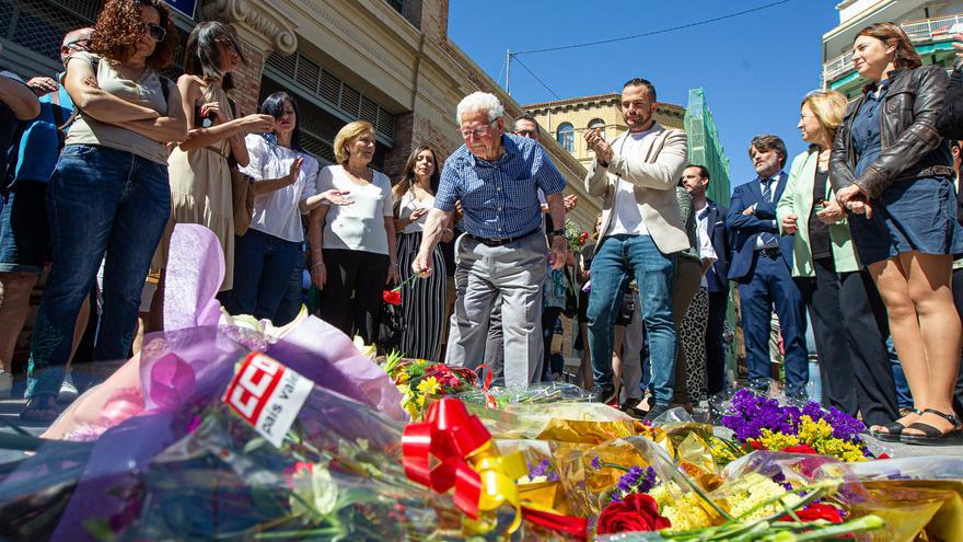 Homenaje en el 84 aniversario del bombardeo al Mercado Central de Alicante