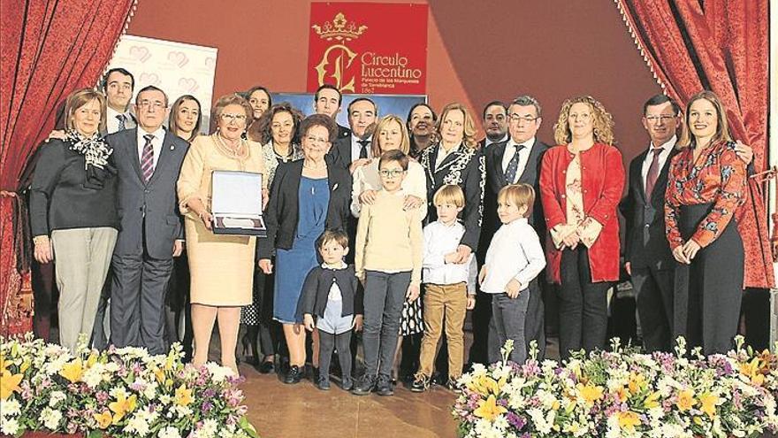 Carmen Tenllado Sabán recibe el Premio a la Mujer Emprendedora