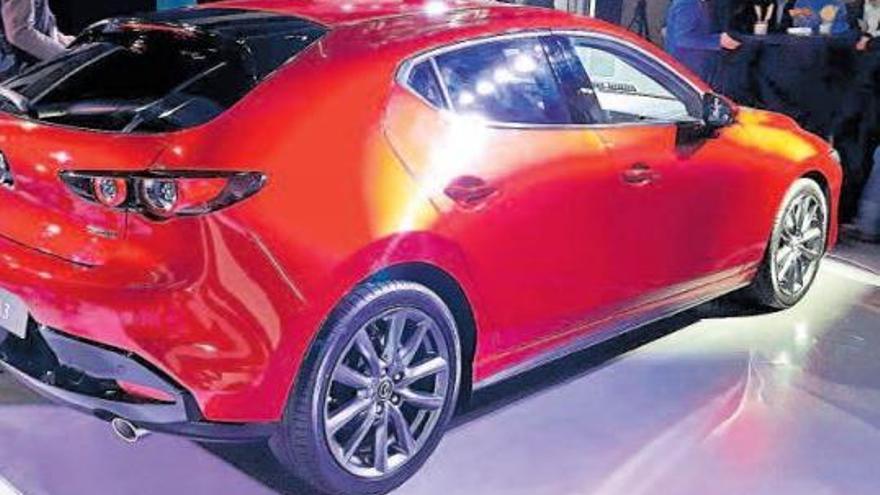 El nou Mazda3 aprofundeix la connexió entre cotxe i conductor