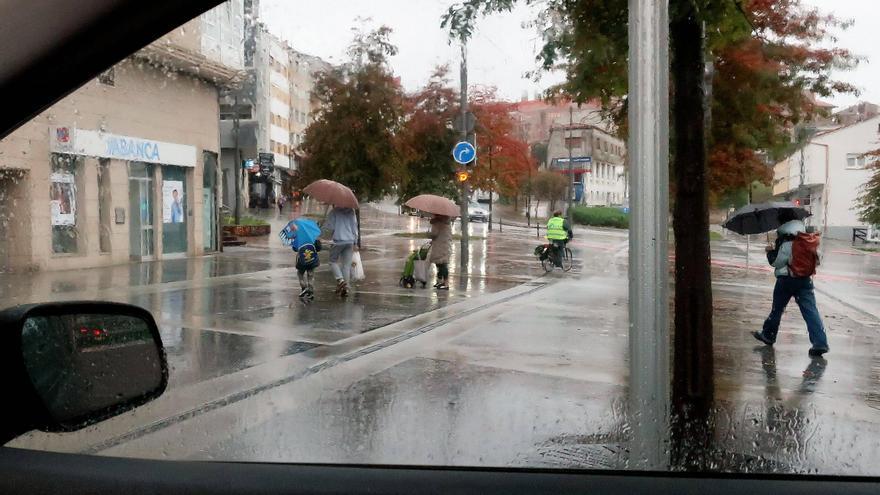 La AEMET emite una alerta de nivel rojo por mal tiempo en Galicia: ¿Cuándo y dónde se activa?