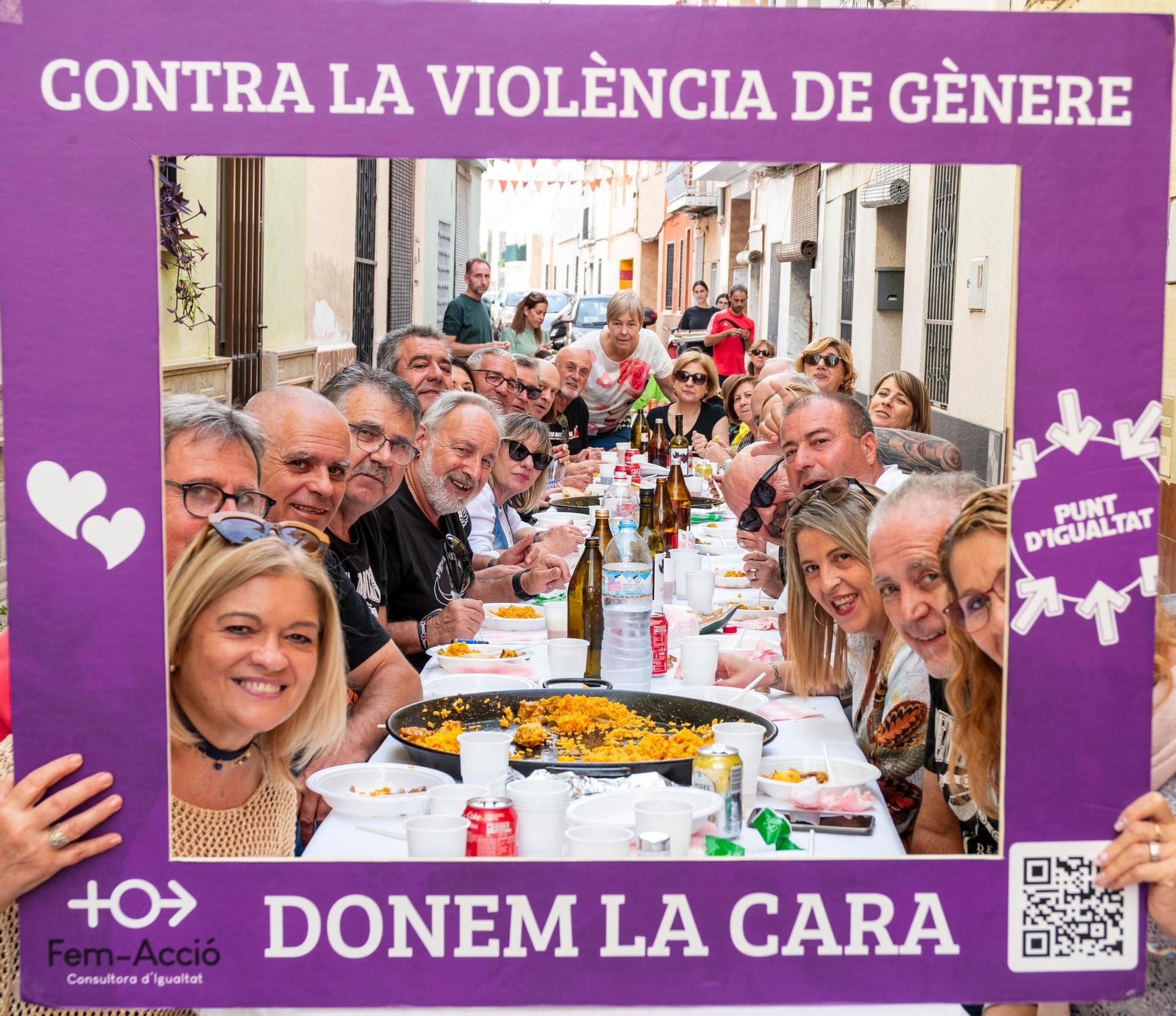 El 'Porrat de la Tardor' ompli els carrers del Real de Gandia