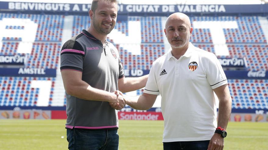 Óscar Suárez sustituye a Jesús Oliva como entrenador del Valencia CF Femenino