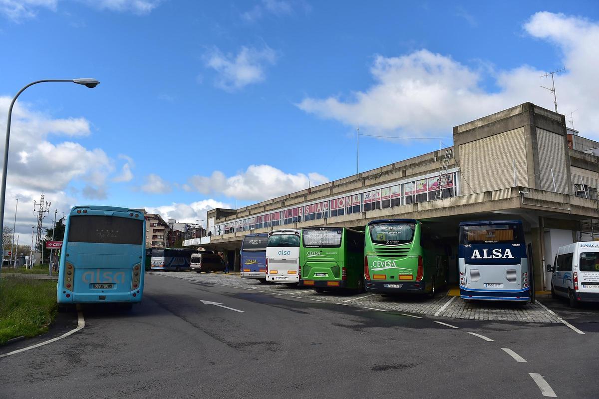 La estación de autobuses de Plasencia, en el punto de mira: horarios, baños y sensación de inseguridad.