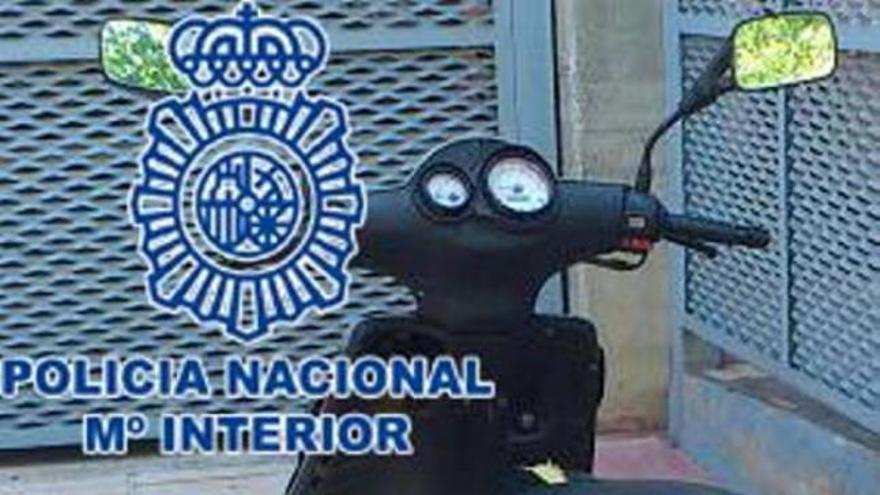 Detienen a un &#039;tironero&#039; en Murcia acusado de doce robos