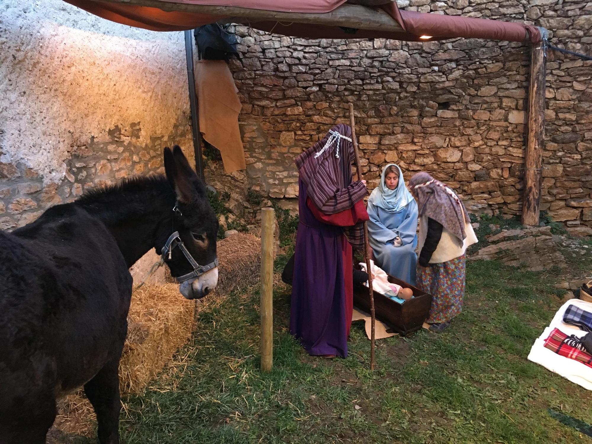 Prullans obre el Nadal tradicional a Cerdanya amb el Pessebre Vivent en una primera jornada desbordant