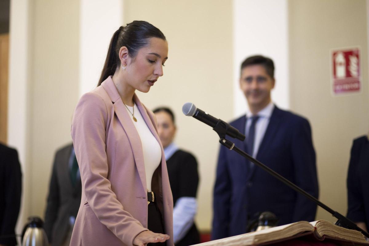 Noelia Rodríguez en la toma de posesión de su cargo de concejala.