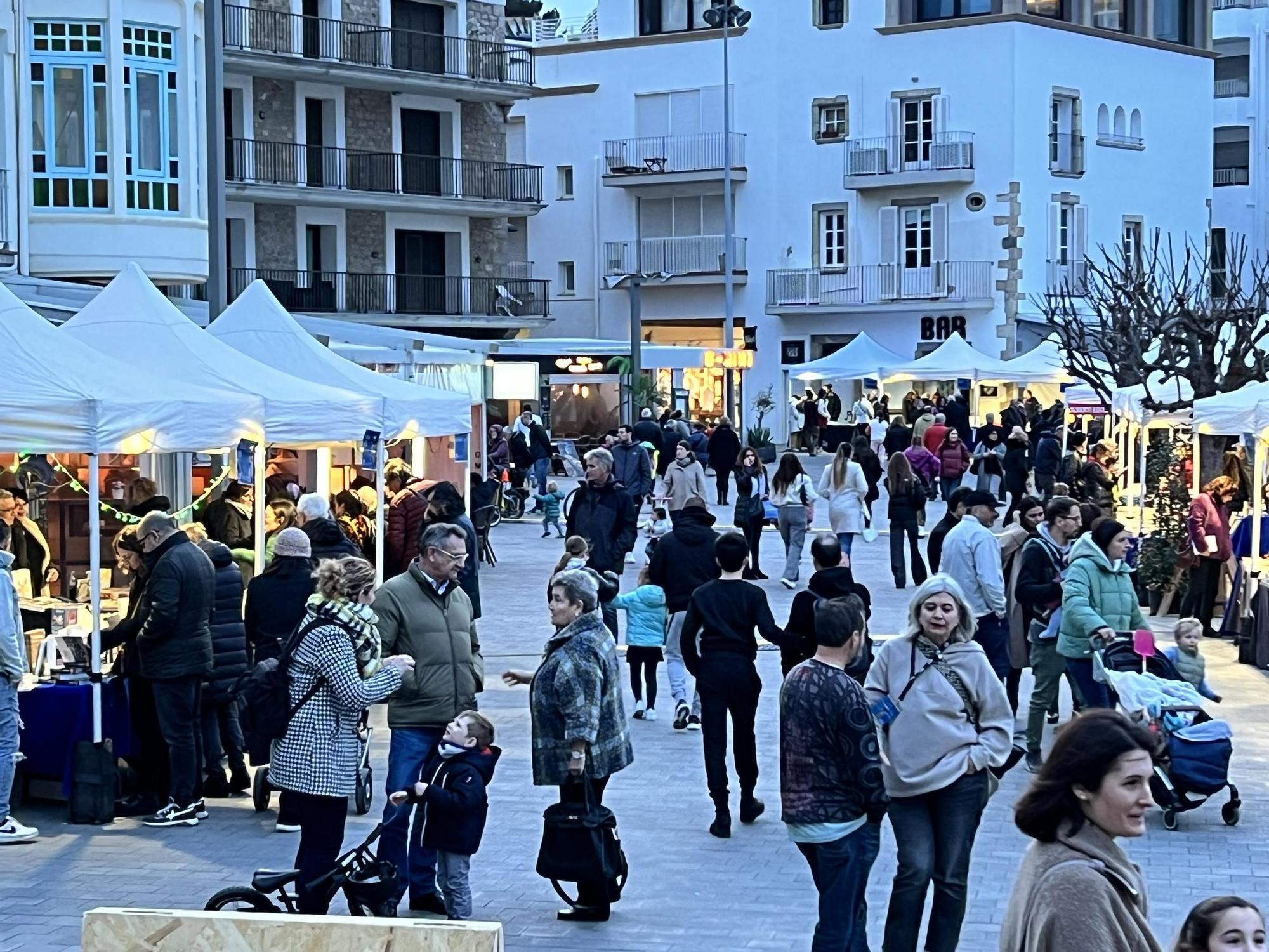 EN IMATGES | Així s'ha viscut la Vila del Llibre de l'Escala 2024