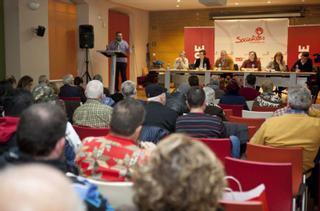 El PSOE de Langreo busca nuevo secretario general: Bernardino Niño, primer aspirante en la carrera por liderar el partido