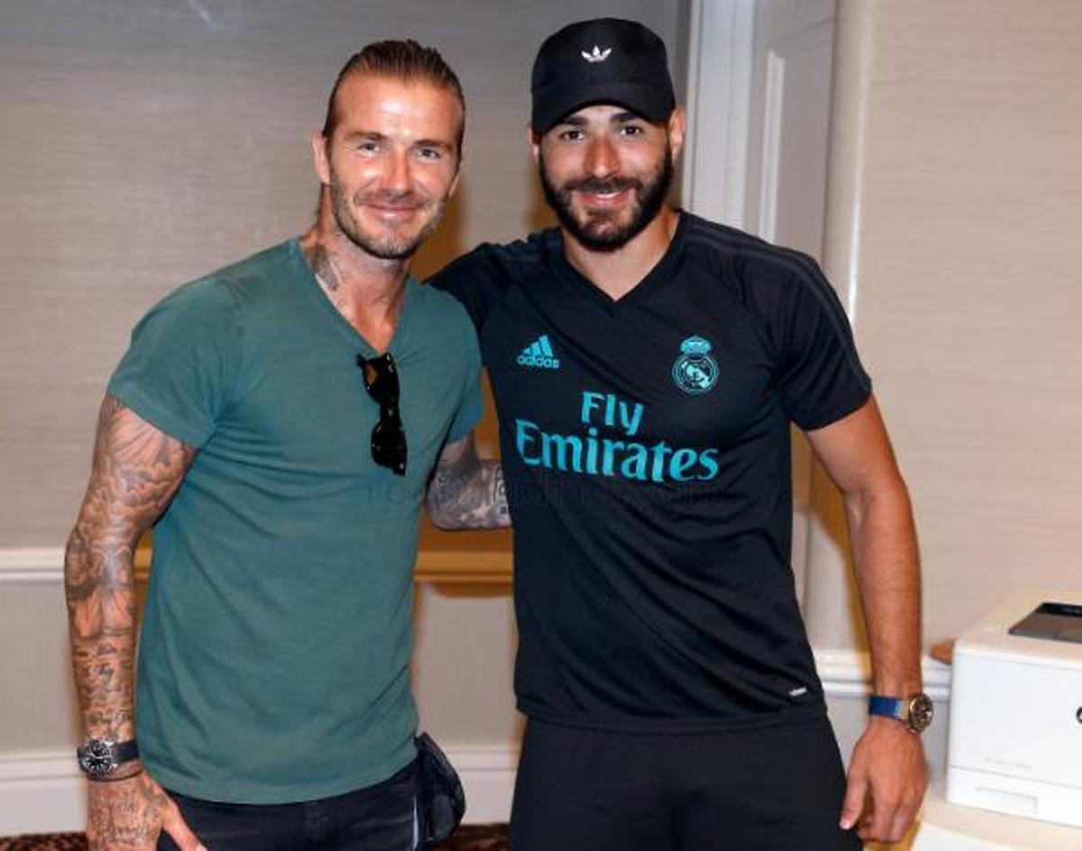 David Beckham y Karim Benzema posan en uan gira del Madrid por Estados Unidos.