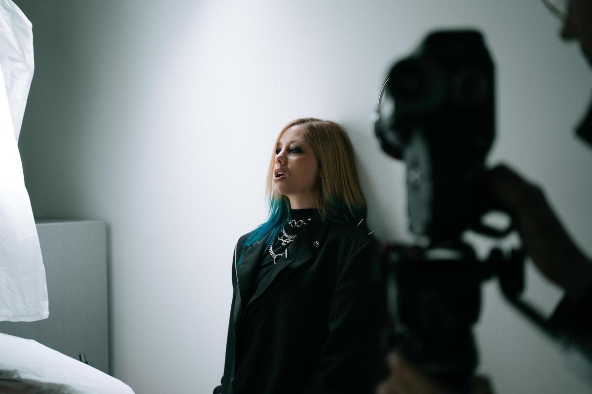 Laura LaMontagne inicia nova etapa e lanza un single no que fala das 'xogarretas' que sufriu da industria musical.