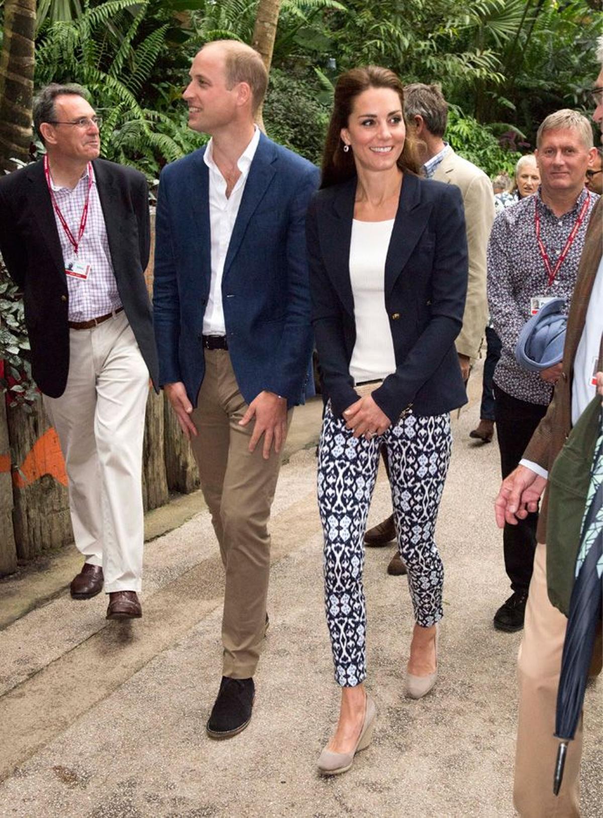 El look de Kate Middleton pantalones de GAP en Cornualles