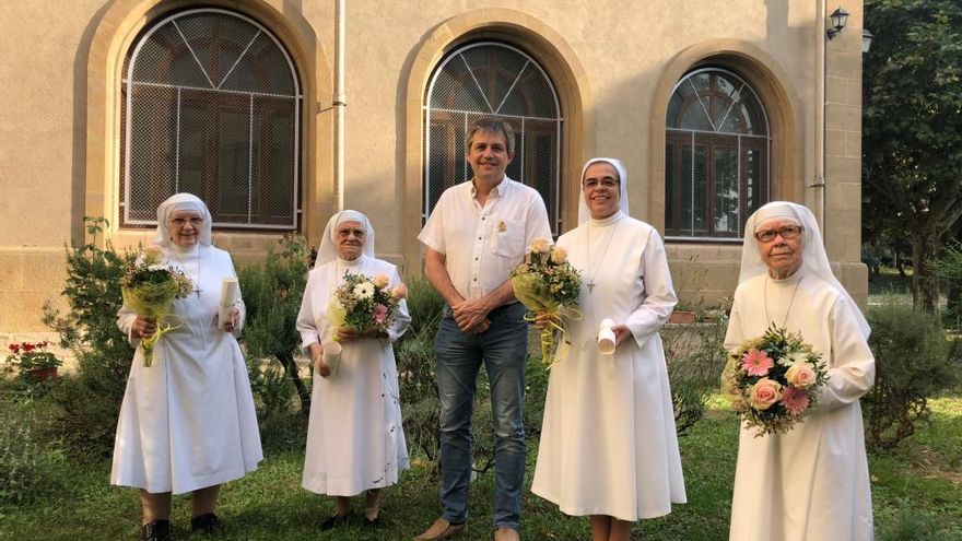 Solsona s&#039;acomiada de les monges del Seminari amb un reconeixement