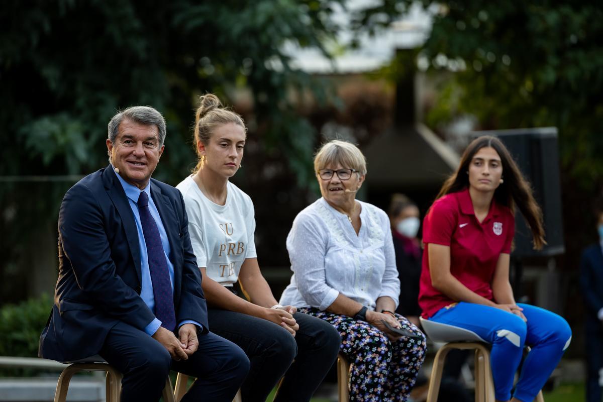 La inauguración de la Masia Femenina, en imágenes