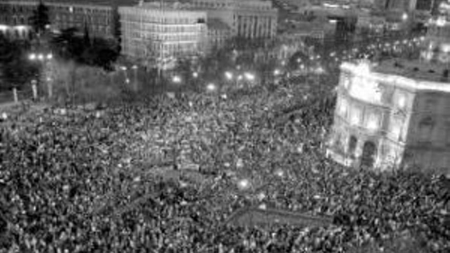 El Foro Ermua y el PP protagonizan la marcha más dura contra Zapatero