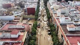 Desalojan una finca en Catarroja por posibles daños estructurales causados por el agua