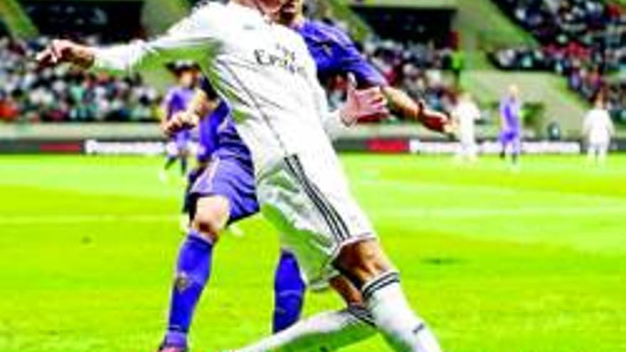 Ancelotti hace debutar a Burgui con el Madrid