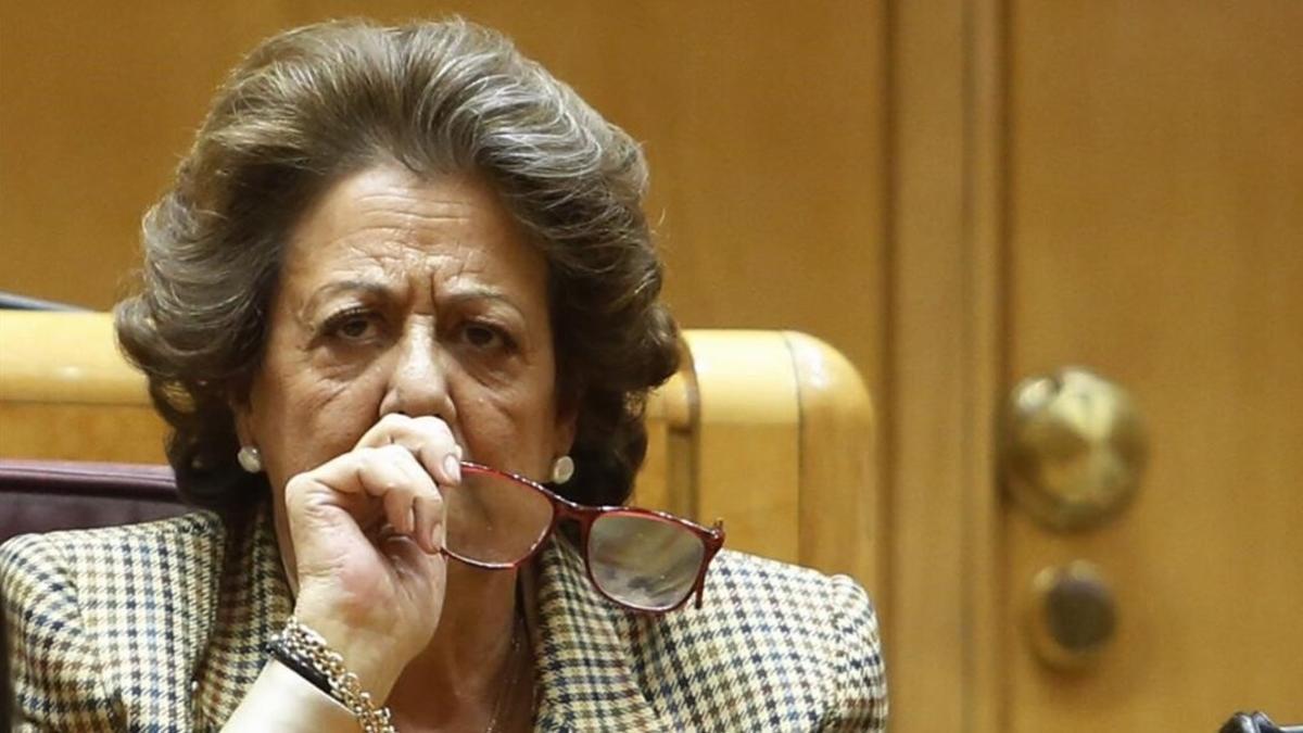 Rita Barberá, en su escaño del Senado.