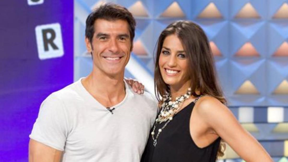 Jorge Fernández y Laura Moure, presentadores de 'La Ruleta de la Suerte'