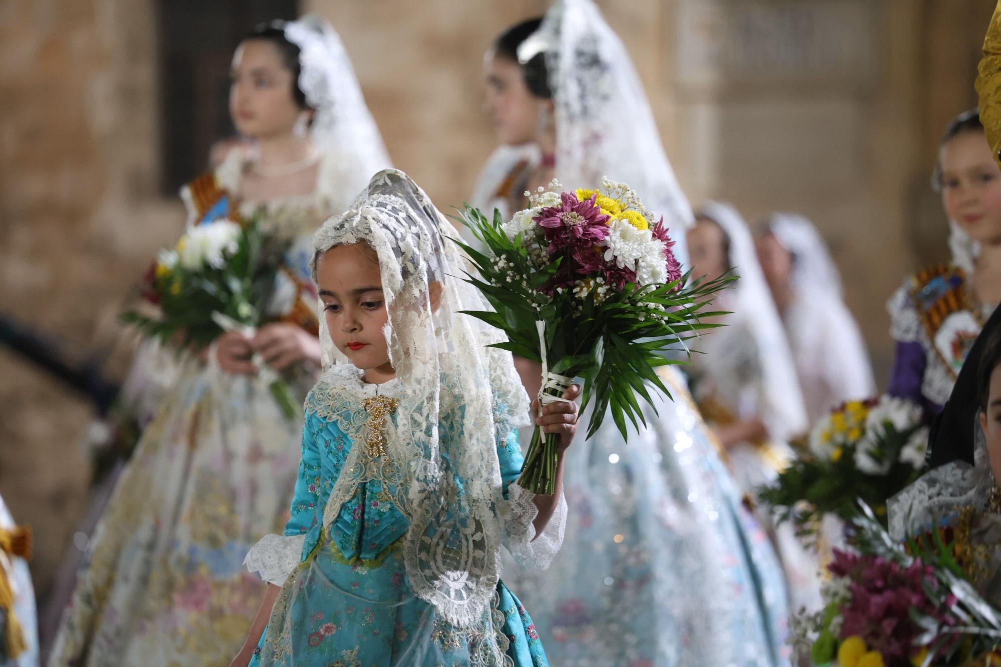 Búscate en el primer día de la Ofrenda en la calle San Vicente entre las 23 y las 24 horas