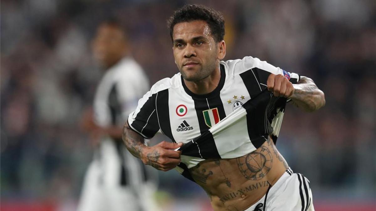 Alves valora la opción de abandonar la Juventus