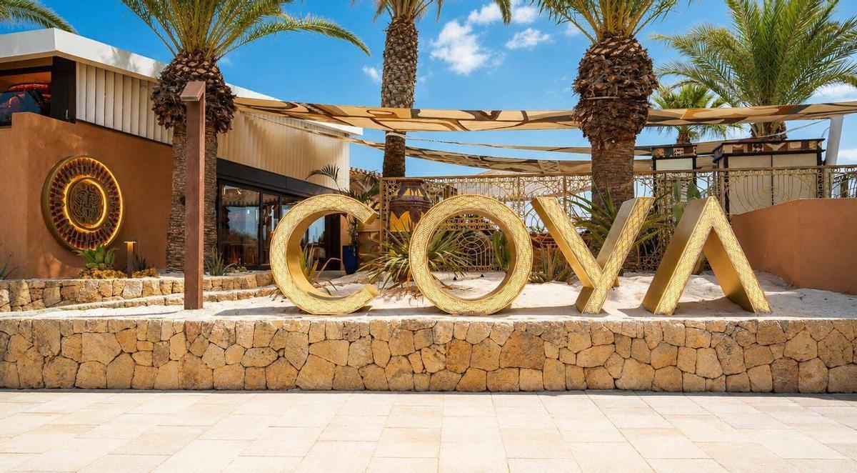 COYA Ibiza cuenta con Restaurante, Beach y Pisco Bar, y añade por primera vez alojamiento al concepto. | FOTOS: COYA IBIZA